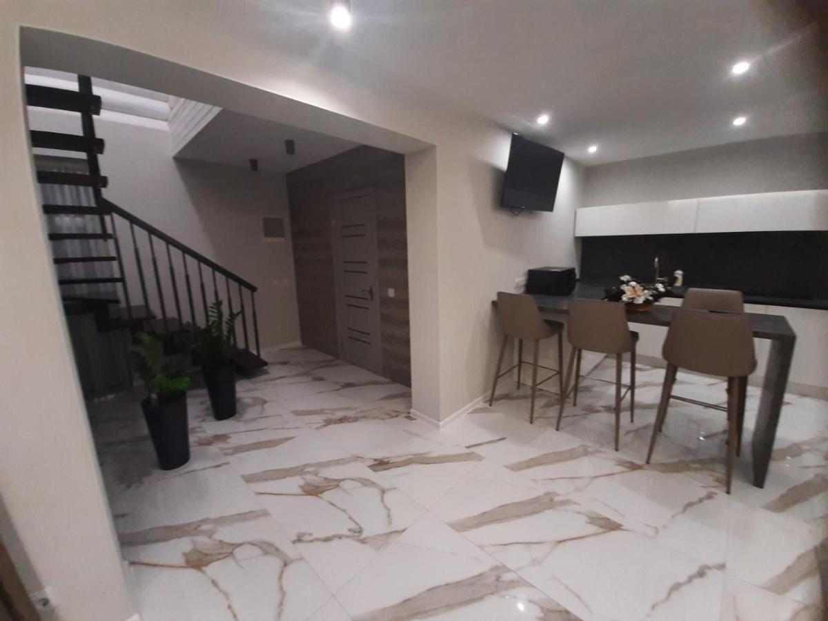 Golden Lemon Apartamento Mizhhirya  Exterior foto